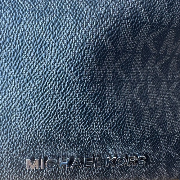 NWOT Michael Kors Charcoal Textured Crossbody - Picture 10 of 10